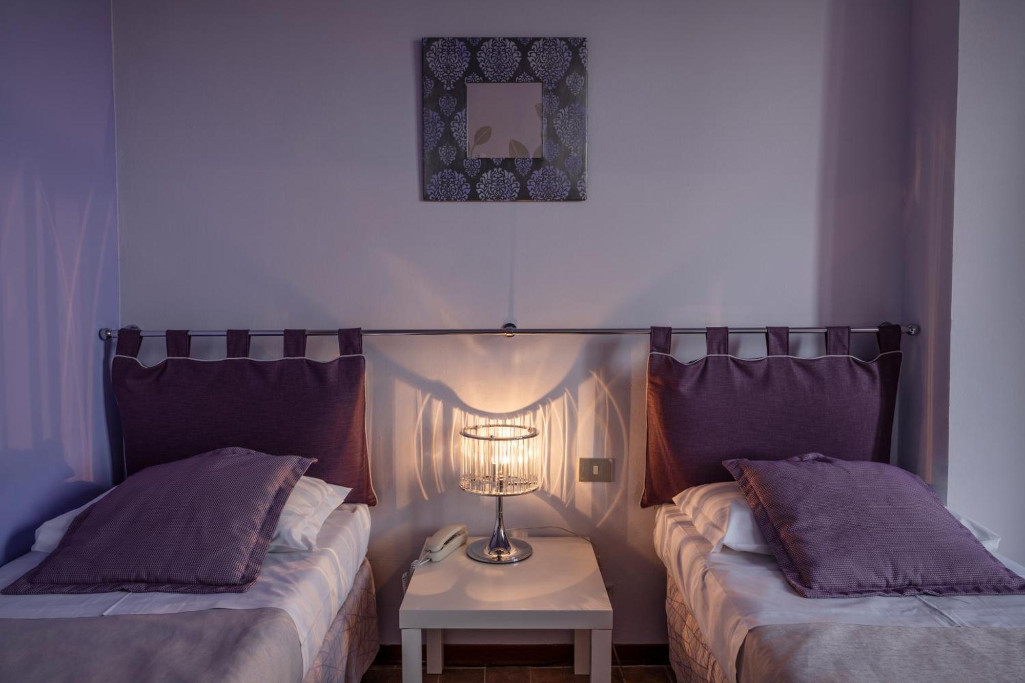 Hotel Palazzo Renieri - 3Stelle S Колле-ди-Валь-д'Эльса Экстерьер фото