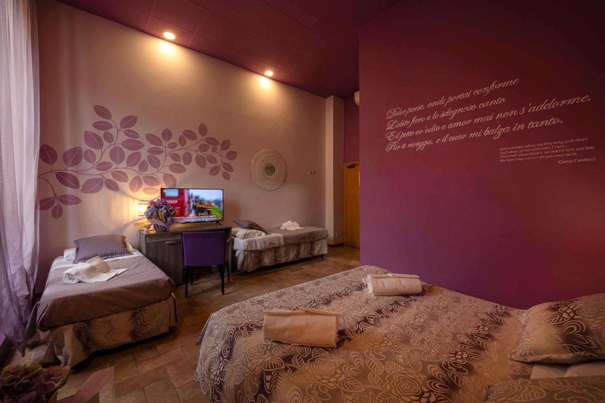 Hotel Palazzo Renieri - 3Stelle S Колле-ди-Валь-д'Эльса Экстерьер фото