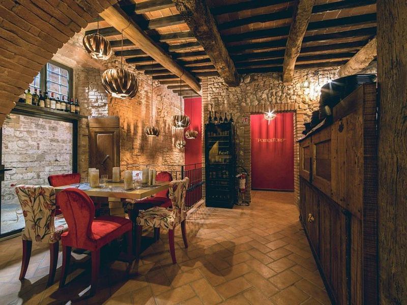 Hotel Palazzo Renieri - 3Stelle S Колле-ди-Валь-д'Эльса Экстерьер фото