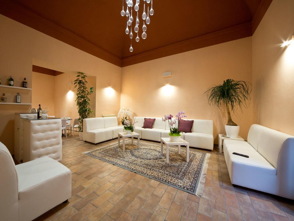 Hotel Palazzo Renieri - 3Stelle S Колле-ди-Валь-д'Эльса Экстерьер фото