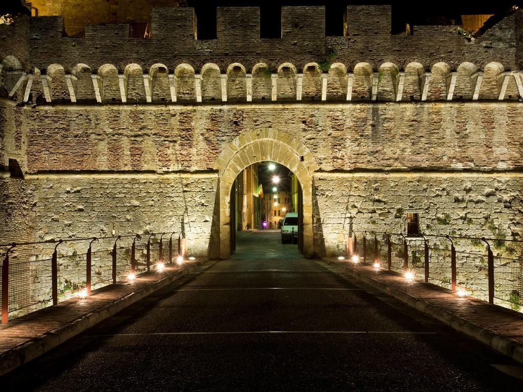 Hotel Palazzo Renieri - 3Stelle S Колле-ди-Валь-д'Эльса Экстерьер фото